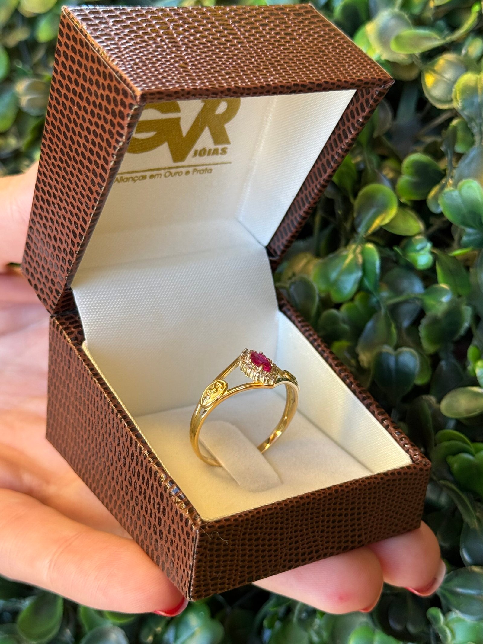 Anel de formatura em ouro 18k - Imagem 5