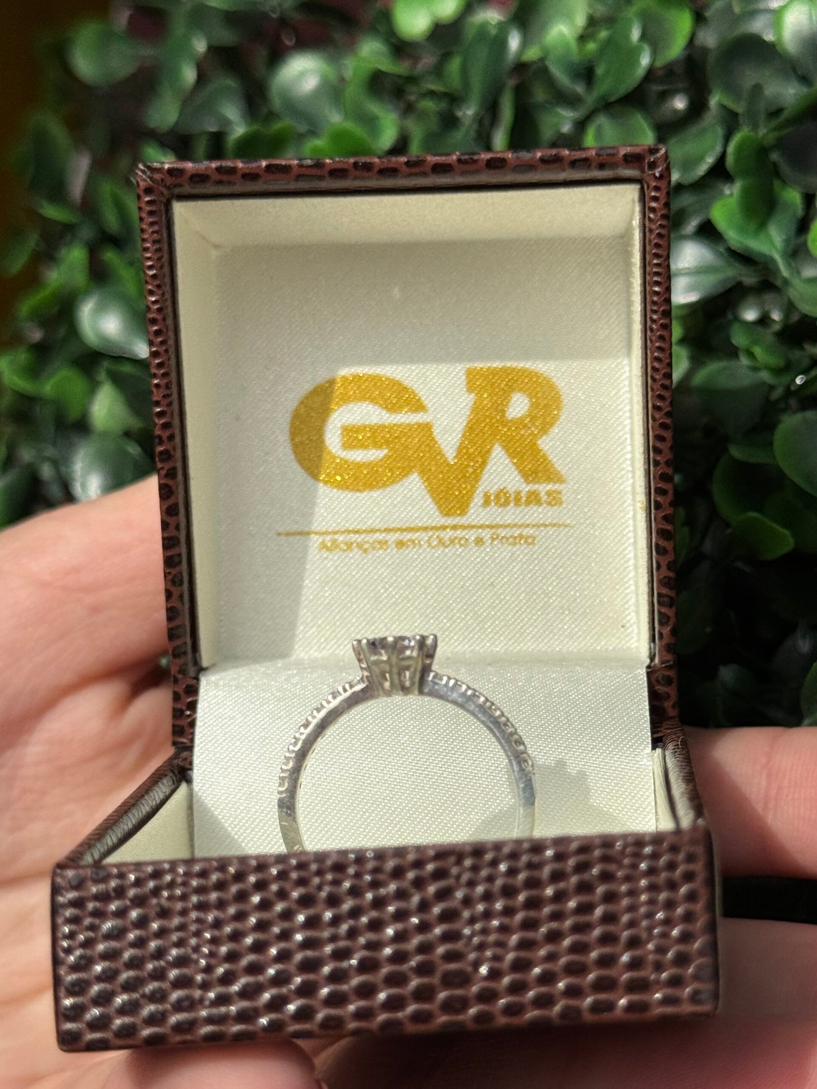 Solitário em prata cravejado - Imagem 2