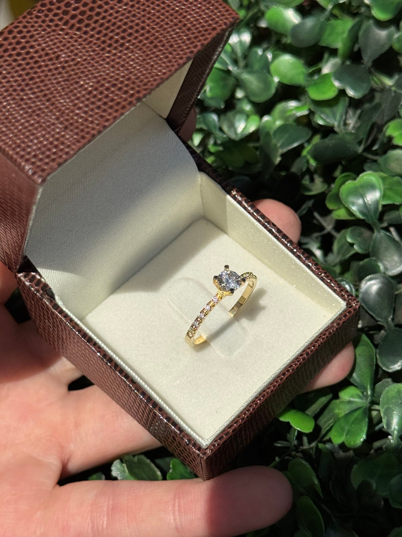 Solitário em ouro 18k