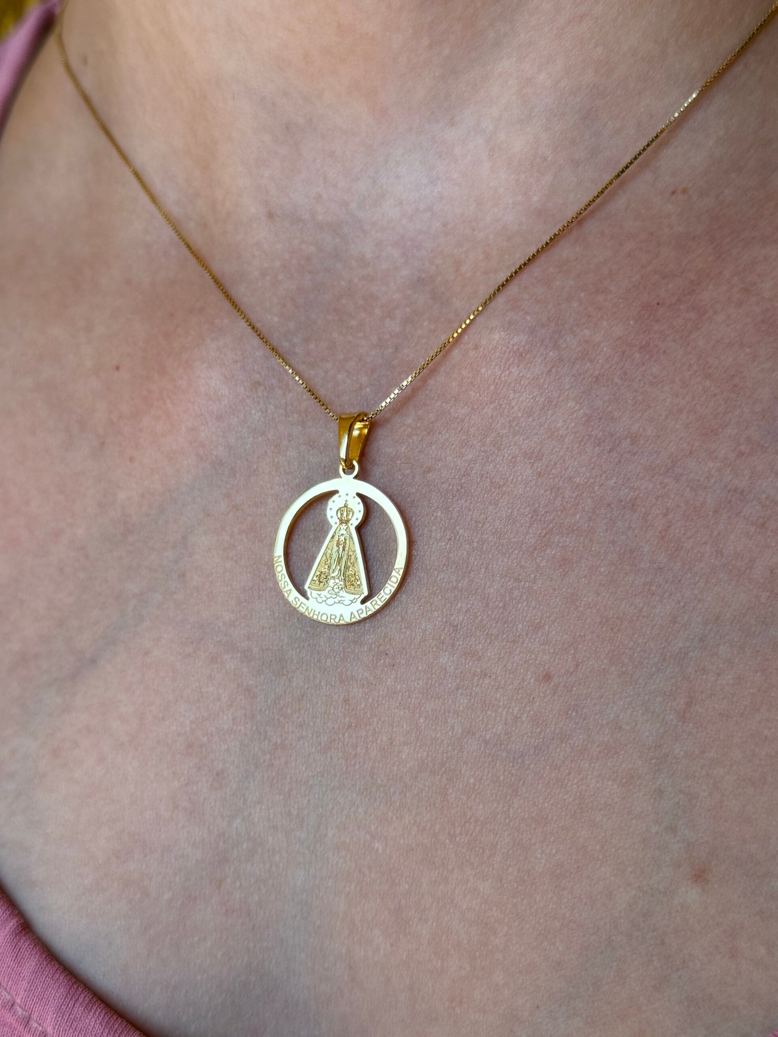 Pingente Nossa Senhora Aparecida em ouro 18k