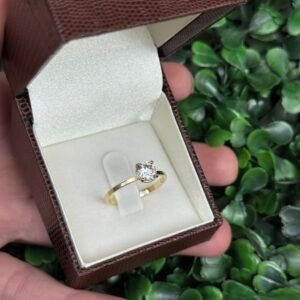 Solitário em ouro 18k