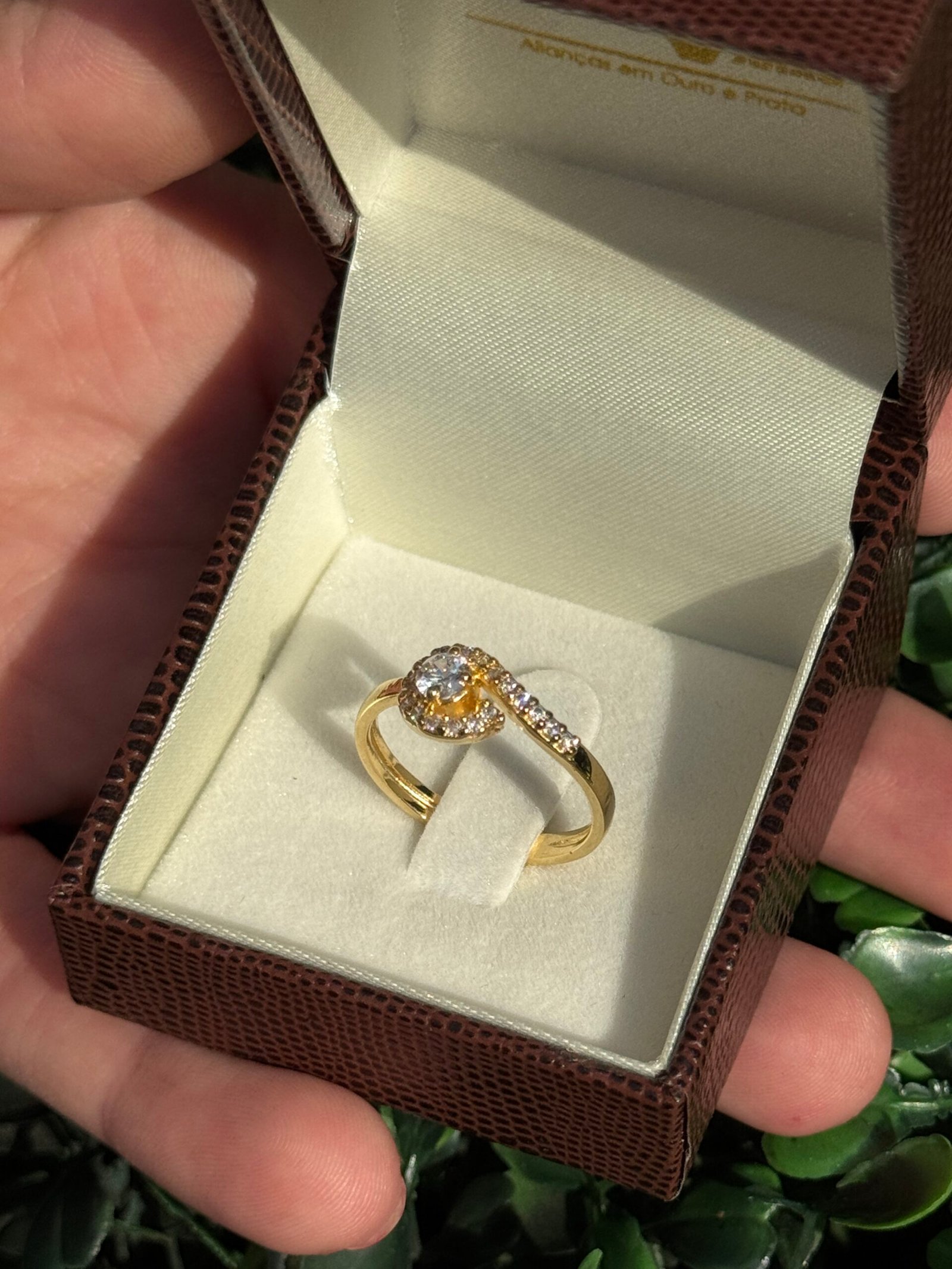Solitário em ouro 18k