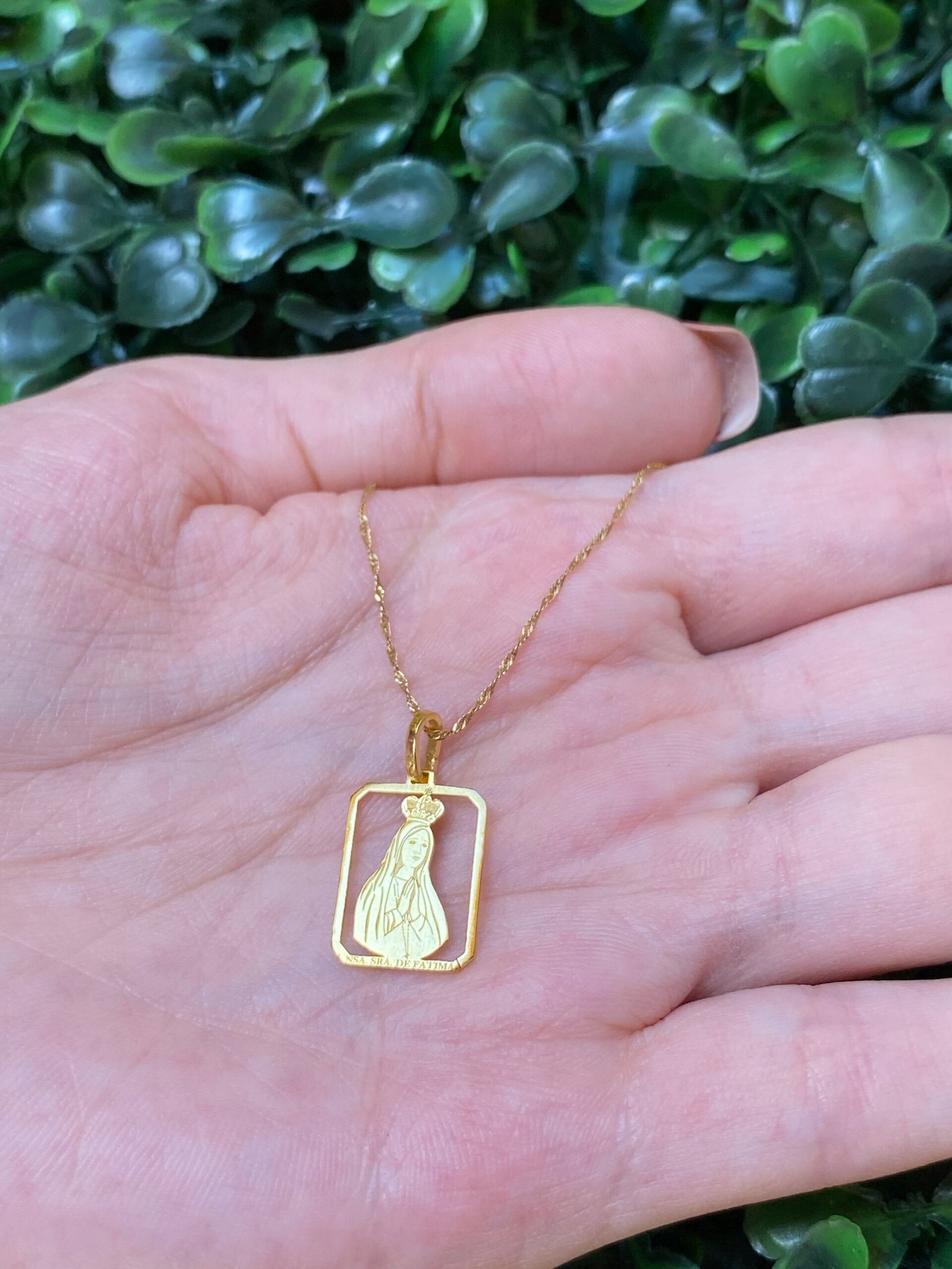 Pingente Nossa Senhora de fátima em ouro 18k - Imagem 3