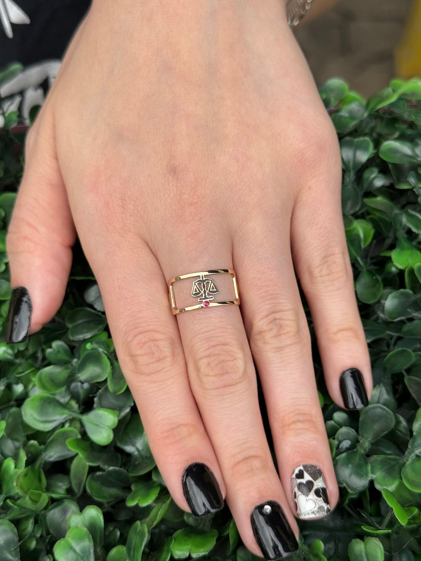 Anel de formatura em ouro 18k - Imagem 2